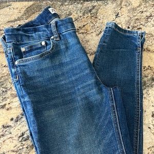 Zara jeans size 6 usa